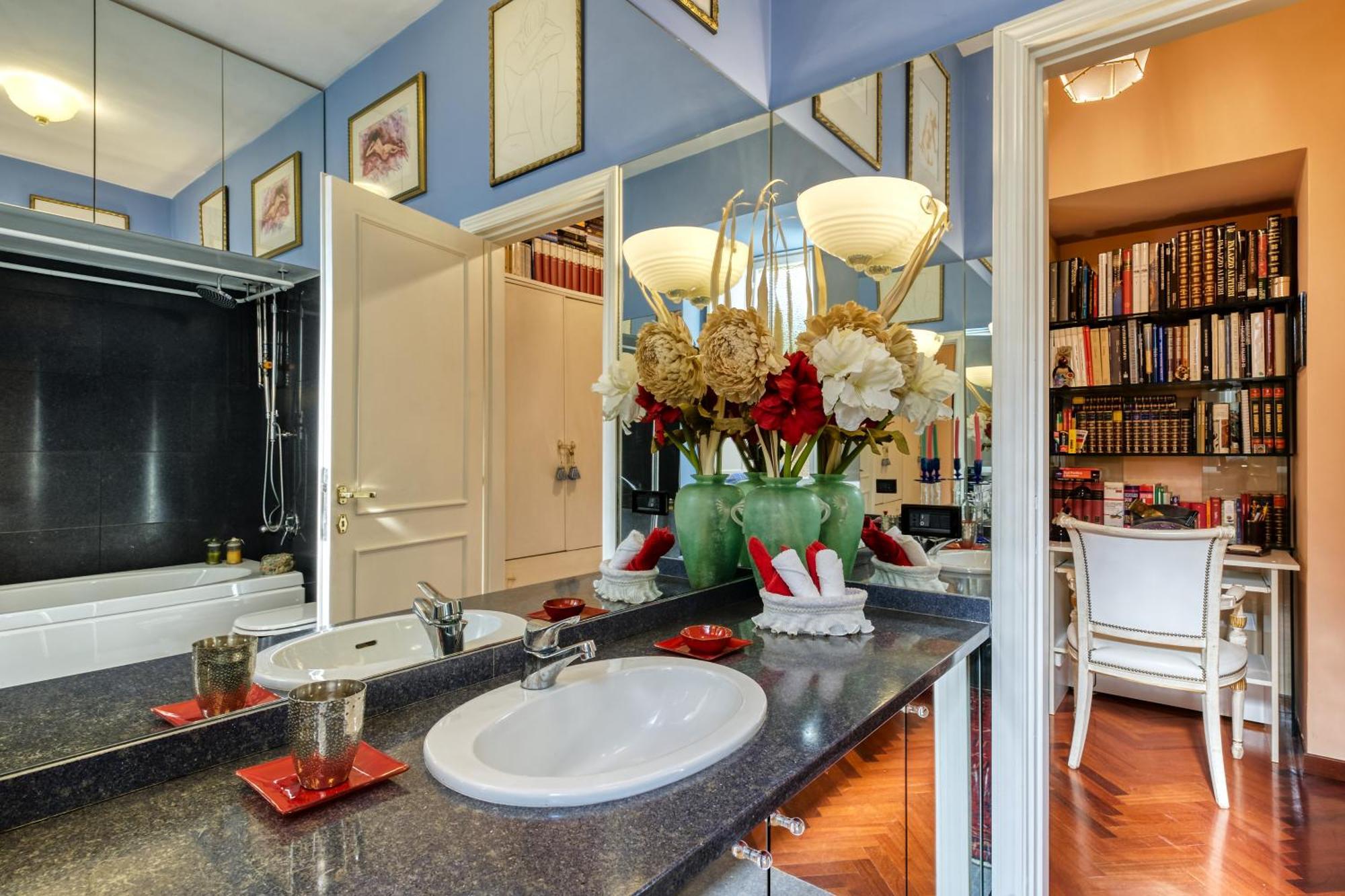 Vespasiano Luxury For 4 Apartment *