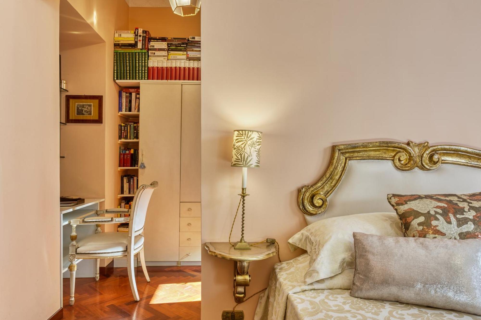 Vespasiano Luxury For 4 Rome