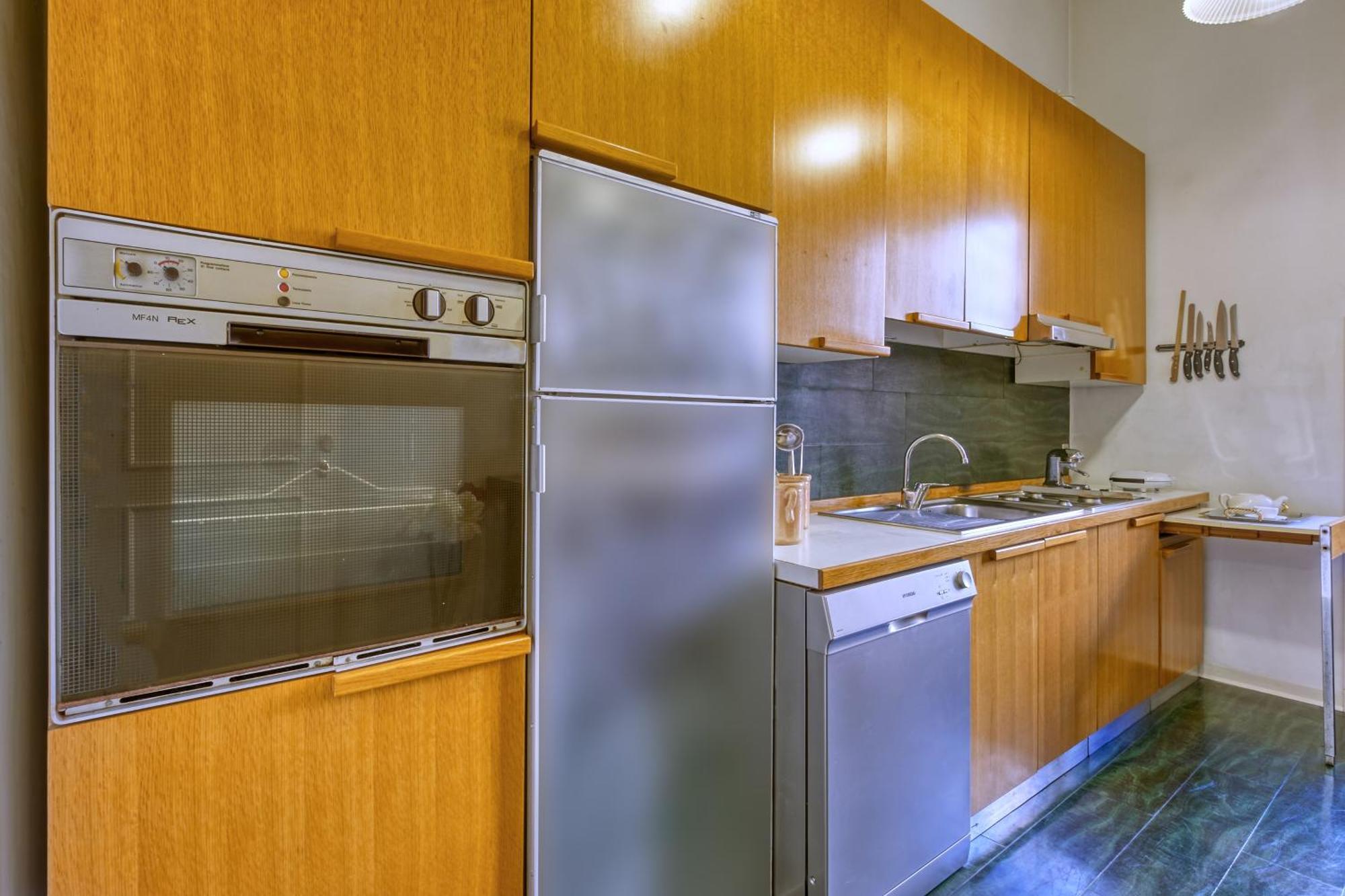 Vespasiano Luxury For 4 Apartment *
